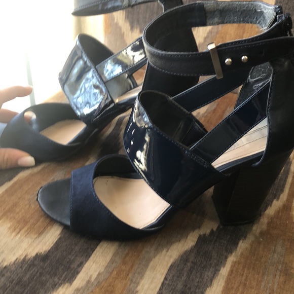 Navy heels - Picture 2 of 5